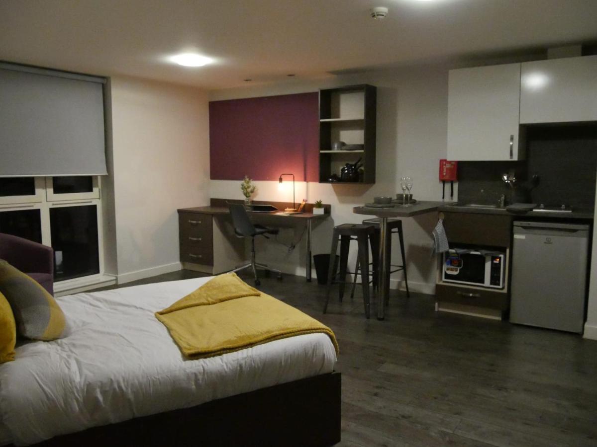 Corner House In Sheffield Apartment Ngoại thất bức ảnh
