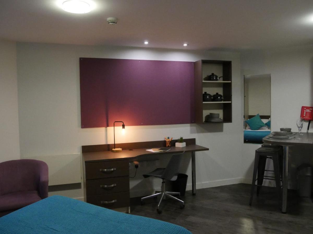 Corner House In Sheffield Apartment Ngoại thất bức ảnh
