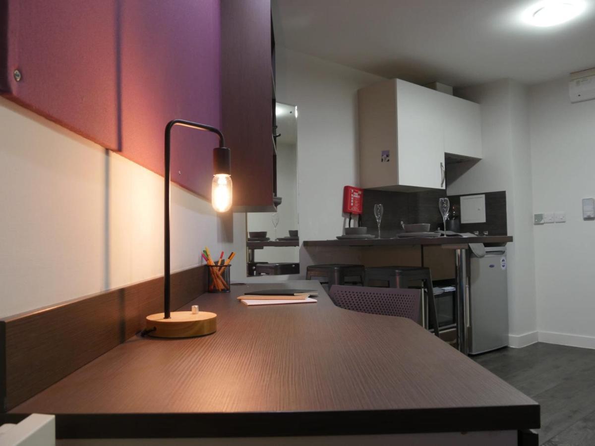 Corner House In Sheffield Apartment Ngoại thất bức ảnh